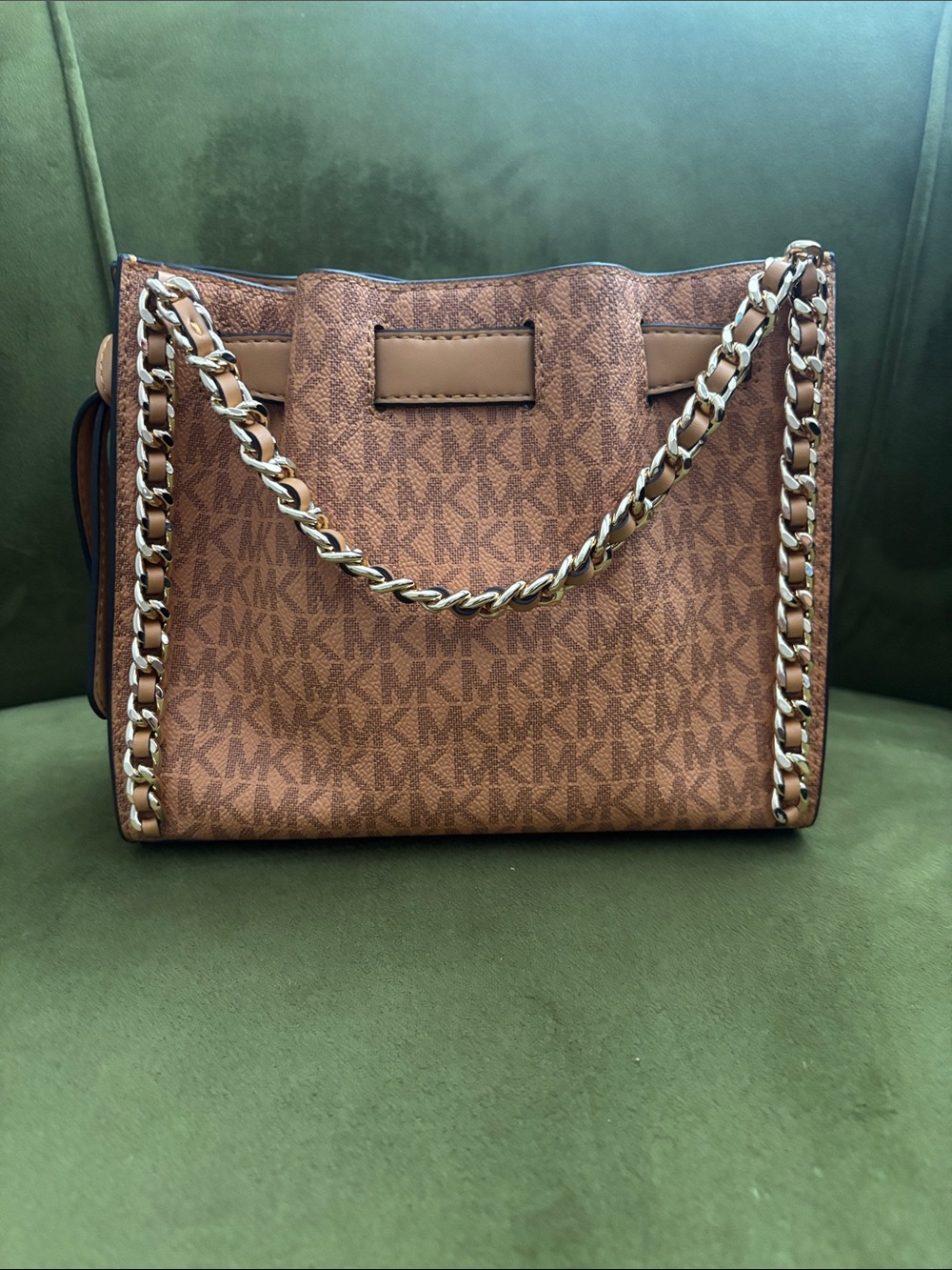 Michael Kors cider color MK Logo Chain-Trim Shoulder Bag - Picture 2 of 11